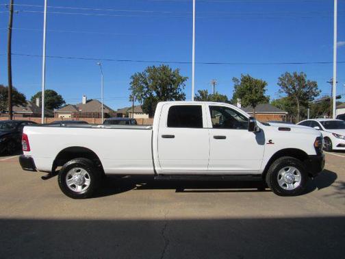 2024 RAM 2500 Tradesman Crew Cab 4x4 8' Box