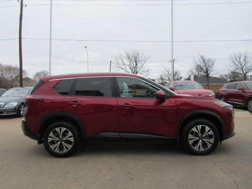 2022 Nissan Rogue SV