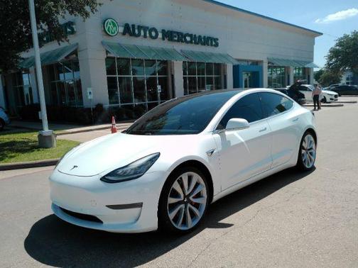 Pearl White Multi-Coat 2019 Tesla Model 3 Performance