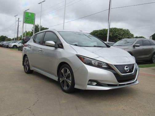 2022 Nissan Leaf SV 40 kWh