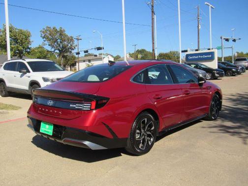 2025 Hyundai SONATA SEL