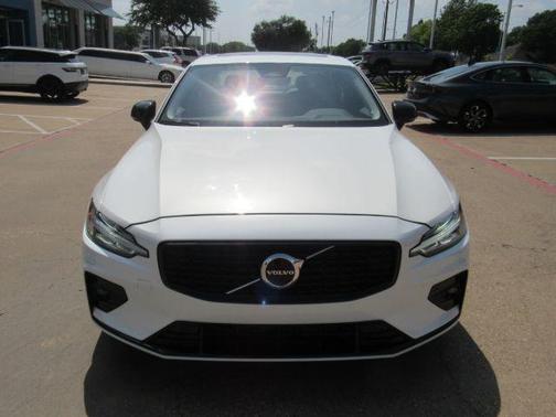 2025 Volvo S60 B5 Core