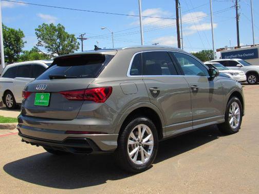2024 Audi Q3 Premium 45 TFSI S line quattro Tiptronic
