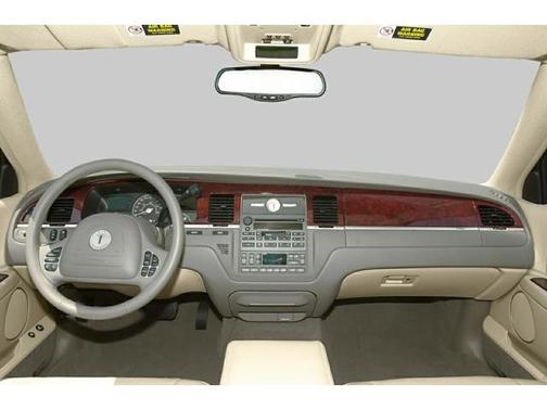 2003 Lincoln Town Car Cartier