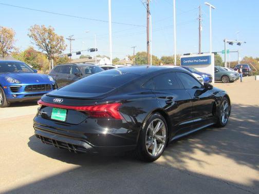 2023 Audi e-tron GT Premium Plus quattro