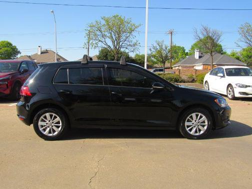 2016 Volkswagen Golf TSI S 4-Door