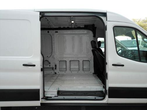 Oxford White 2024 Ford Transit-250 Base