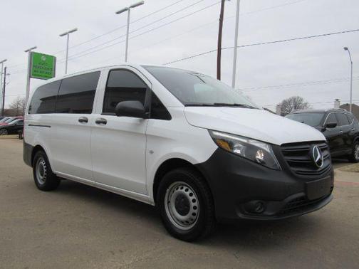 2023 Mercedes-Benz Metris Base