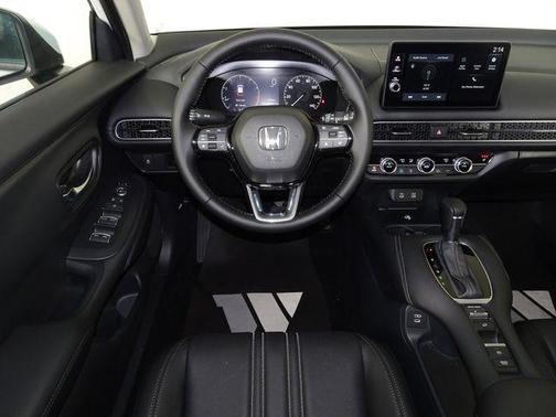 Platinum White Pearl 2026 Honda HR-V EX-L