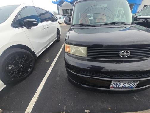 2005 Scion xB 
