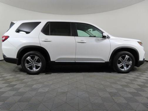 2023 Honda Pilot EX-L 7-Passenger