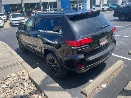 2022 Jeep Grand Cherokee WK Laredo
