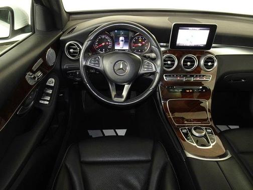 2018 Mercedes-Benz GLC 300 Base 4MATIC