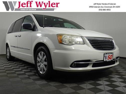 2011 Chrysler Town & Country Touring-L