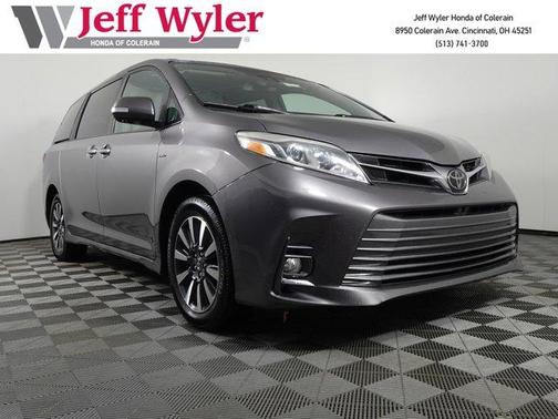 2019 Toyota Sienna Limited Premium