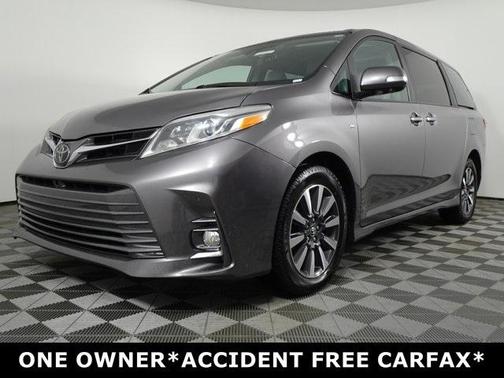 2019 Toyota Sienna Limited Premium