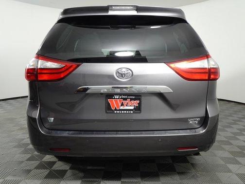 2019 Toyota Sienna Limited Premium