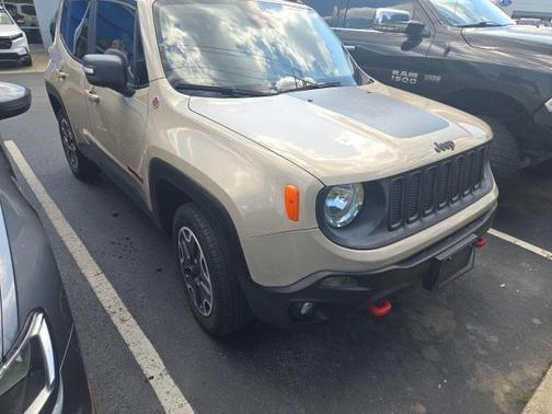2016 Jeep Renegade Trailhawk