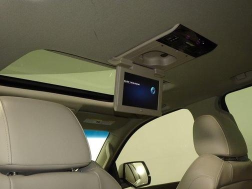 2017 Cadillac Escalade ESV Luxury