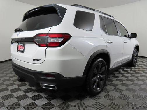 2024 Honda Pilot Sport