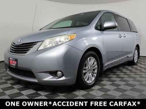 2014 Toyota Sienna XLE