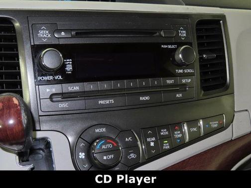 2014 Toyota Sienna XLE