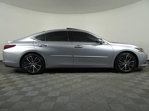 2022 Lexus ES 350 Base