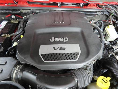 2014 Jeep Wrangler Unlimited Altitude