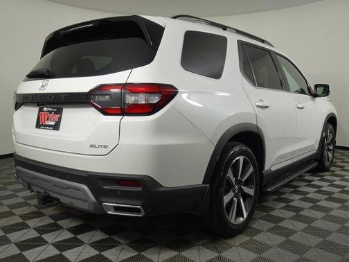 2025 Honda Pilot Elite