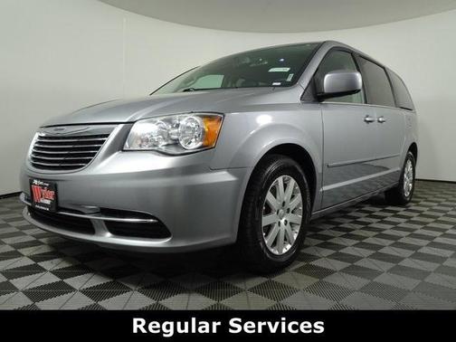 2015 Chrysler Town & Country LX