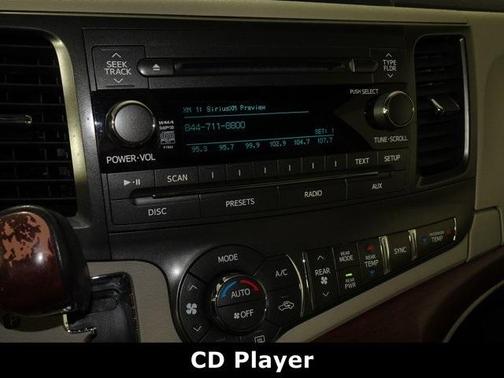 2014 Toyota Sienna XLE