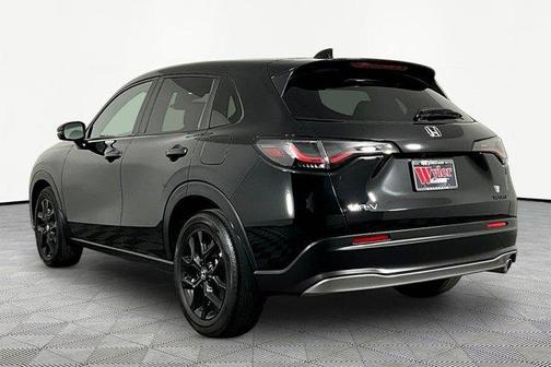 Crystal Black Pearl 2024 Honda HR-V Sport