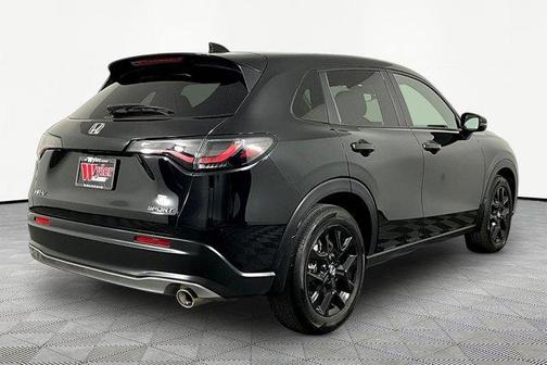 Crystal Black Pearl 2024 Honda HR-V Sport