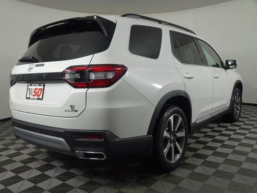 2025 Honda Pilot Elite