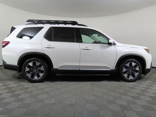 Platinum White Pearl 2026 Honda Pilot Elite