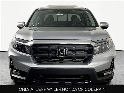 Solar Silver Metallic 2025 Honda Ridgeline