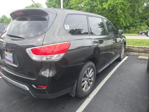 2015 Nissan Pathfinder S