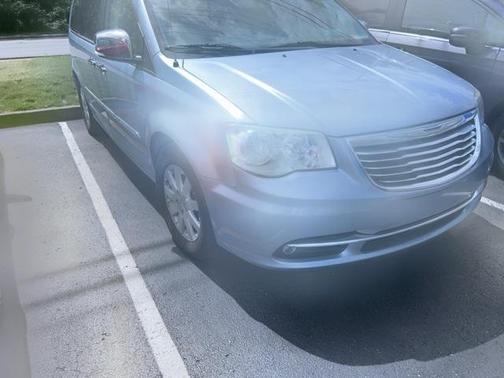 2012 Chrysler Town & Country Touring-L