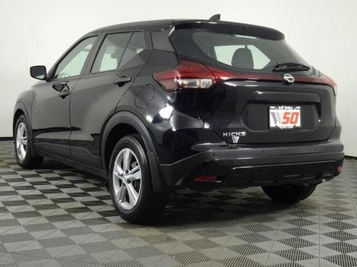 2022 Nissan Kicks S
