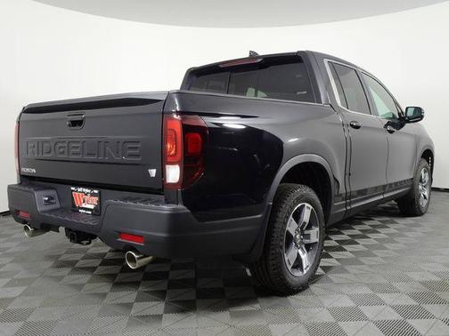 Crystal Black Pearl 2026 Honda Ridgeline RTL