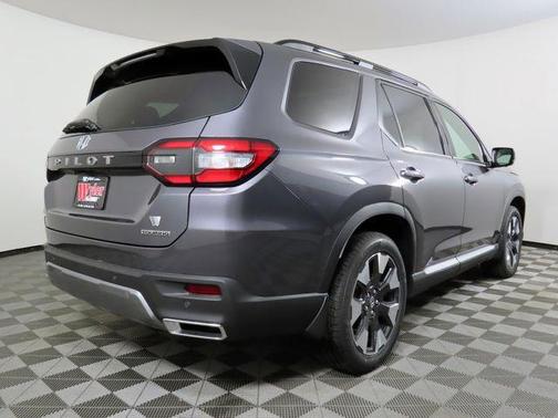 Modern Steel Metallic 2026 Honda Pilot Touring