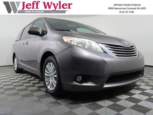 2015 Toyota Sienna XLE