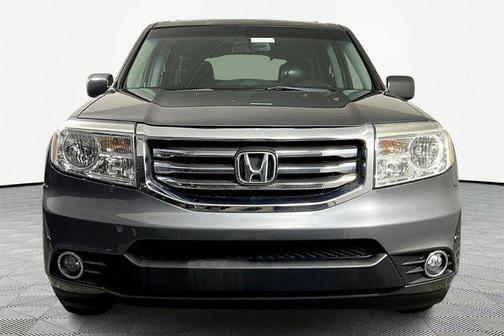 Modern Steel Metallic 2014 Honda Pilot Touring