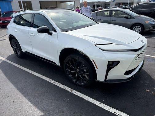 2025 Toyota Crown Signia LIMITED