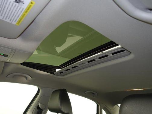 2022 Volkswagen Passat 2.0T SE