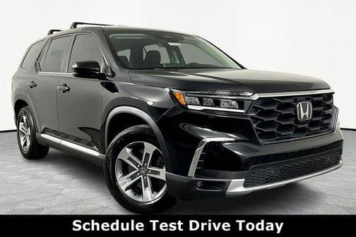 Crystal Black Pearl 2025 Honda Pilot EX-L