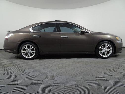 2014 Nissan Maxima SV
