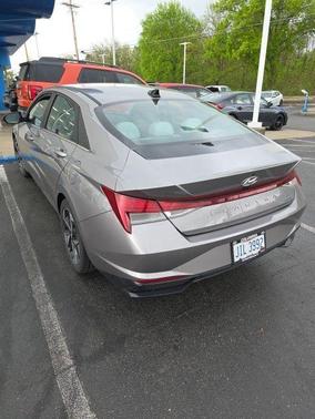 Metal 2023 Hyundai ELANTRA HEV Limited