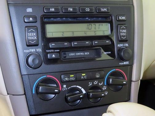 2001 Toyota Avalon XL