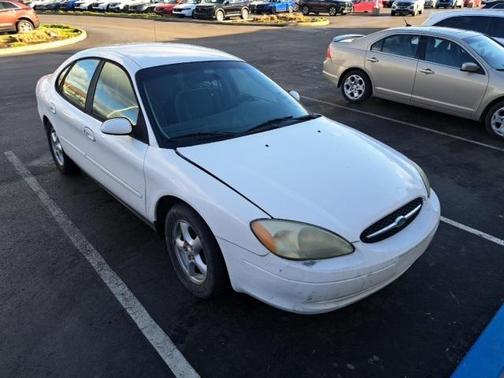 2003 Ford Taurus SE